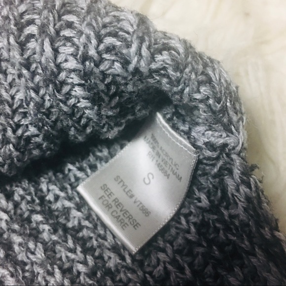 Charlotte Russe Sleeveless High Low  Turtleneck Knit Sweater Gray Size Small - Picture 14 of 14